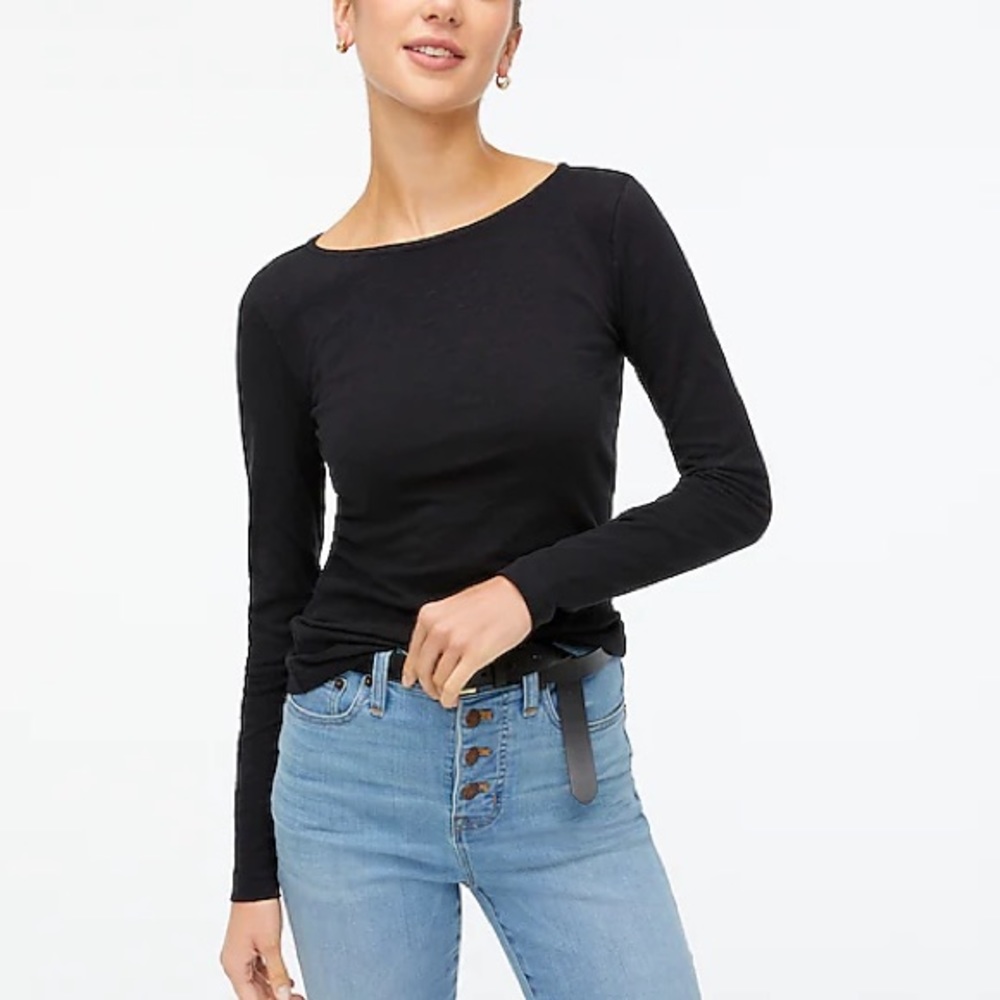 Black J.Crew Artist Tee, size large.